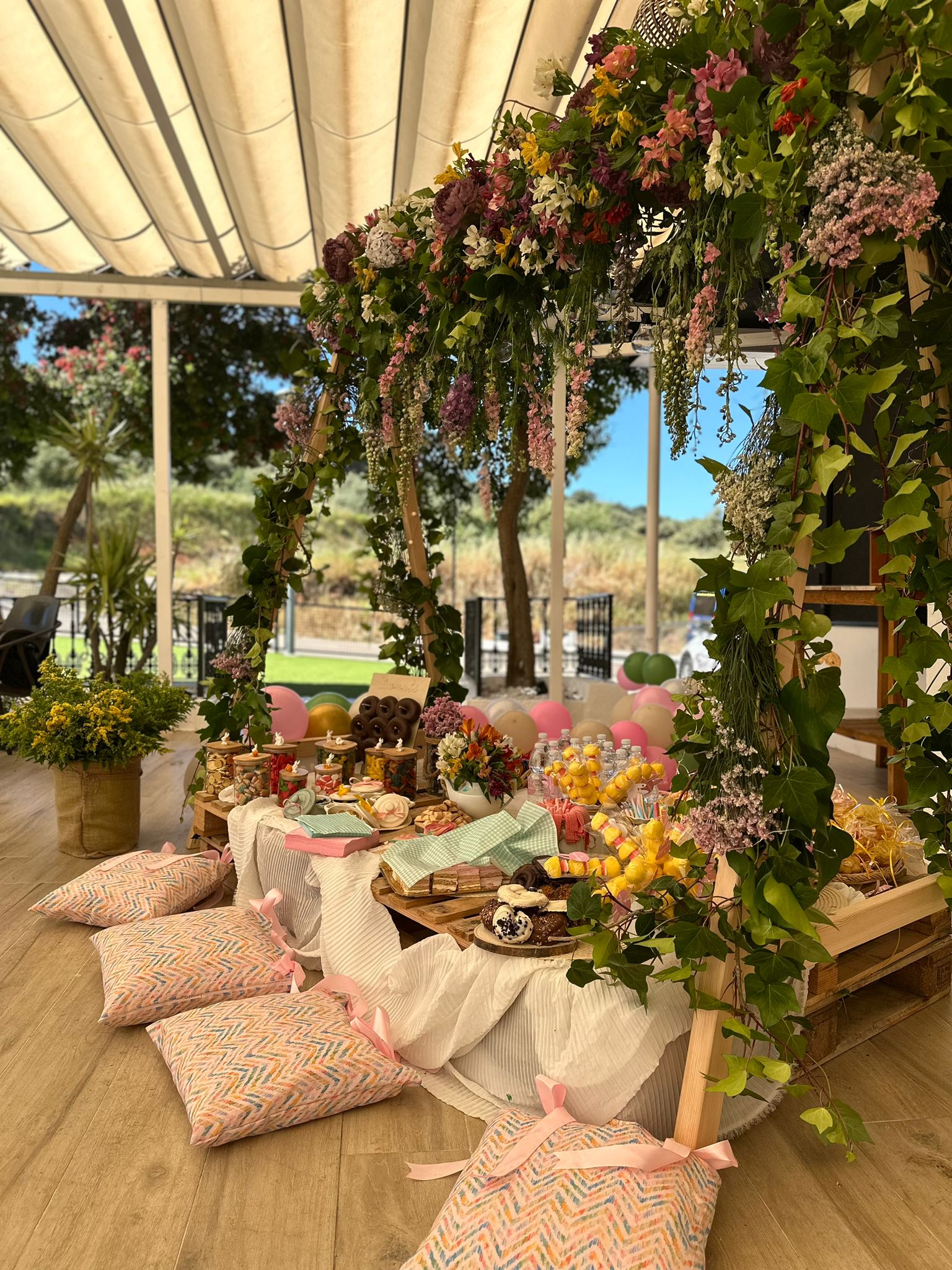 Montaje floral para un evento